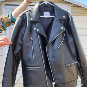 ZARA men’s leather jacket LARGE/MEDIUM
